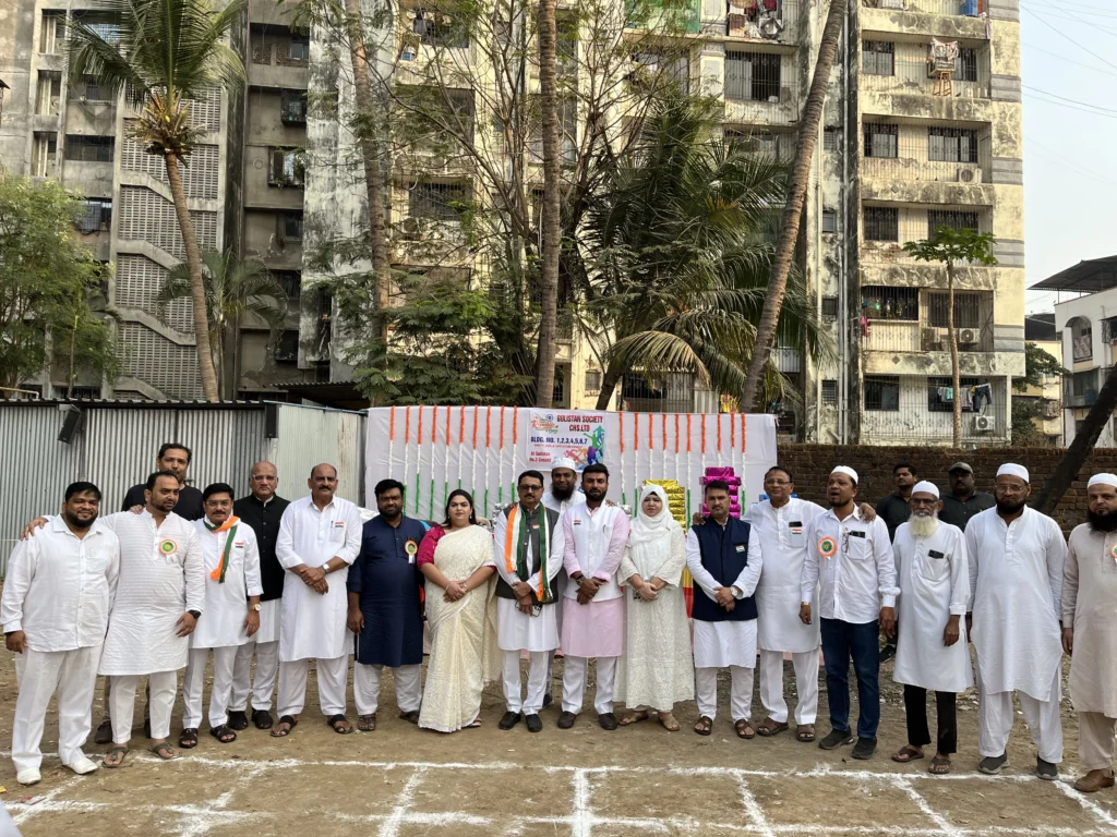 ७७ व्या भारतीय प्रजासत्ताक दिनाच्या निमित्ताने प्रभागात ध्वजवंदन करण्यात आले.