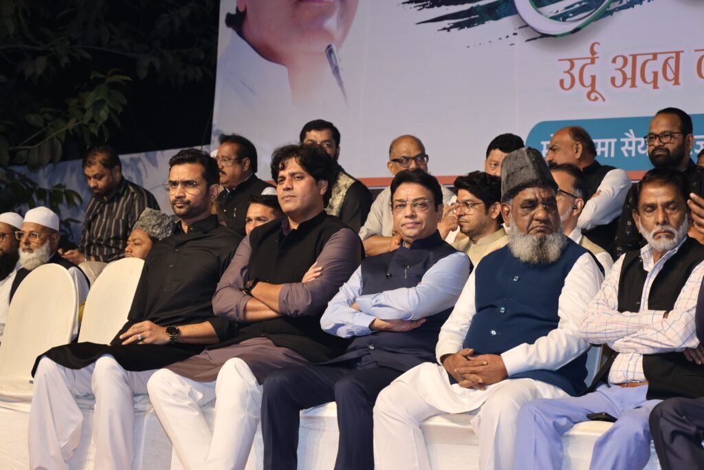 एक शानदार और यादगार शाम – महफ़िल-ए-मुशायरा उर्दू अदब का ख़ज़ाना